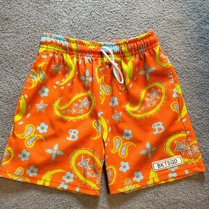Bktsqd Kids Orange Paisley Mesh Shorts with Drawstring